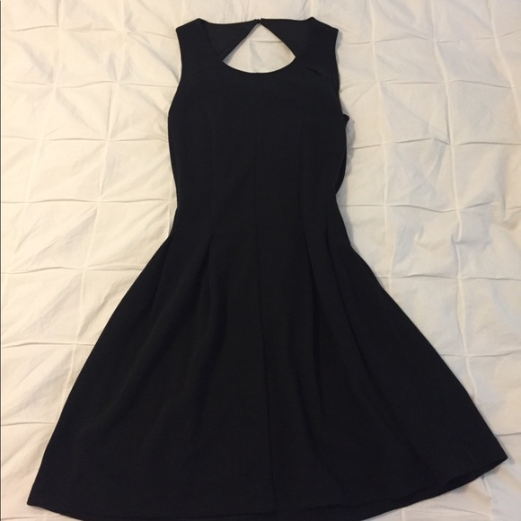 Elle little black dress - Picture 1 of 8